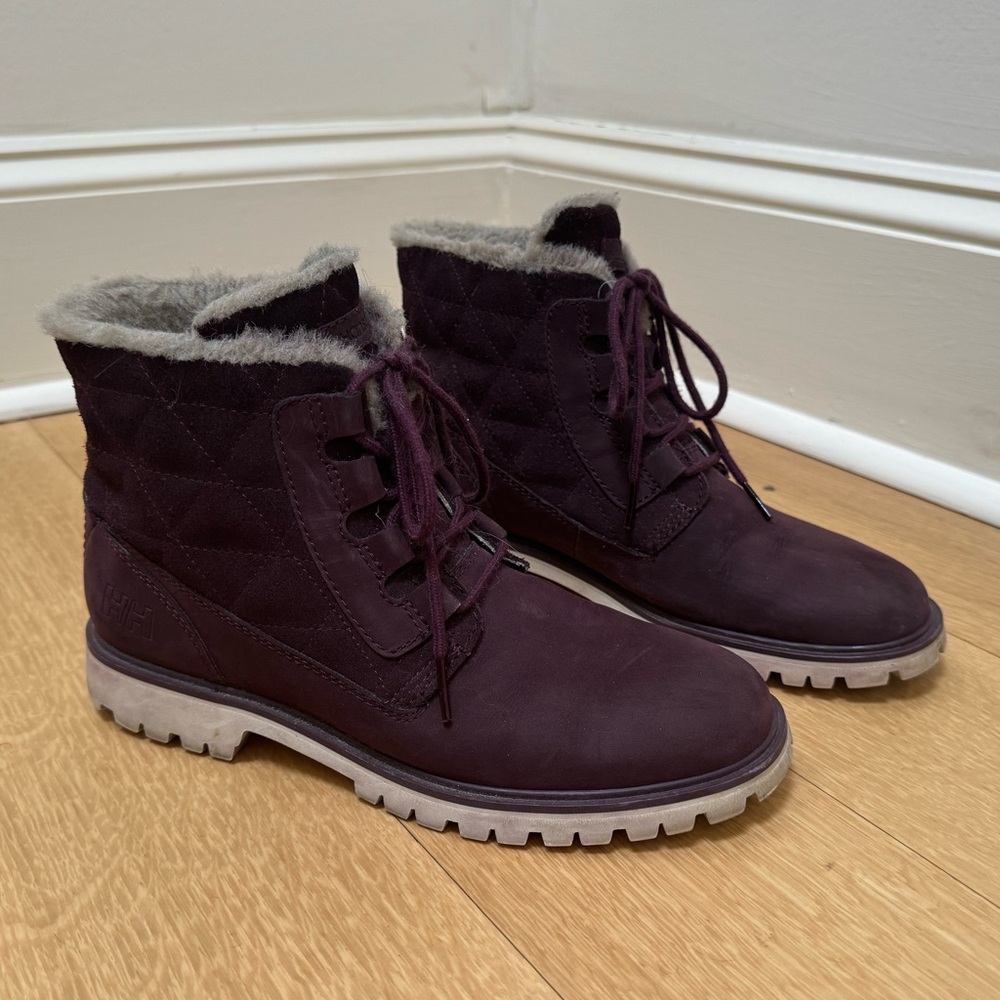 Helly Hansen Vega Arctic Suede Faux Shearling Lined Womens Boots Purple Sz 6.5‎